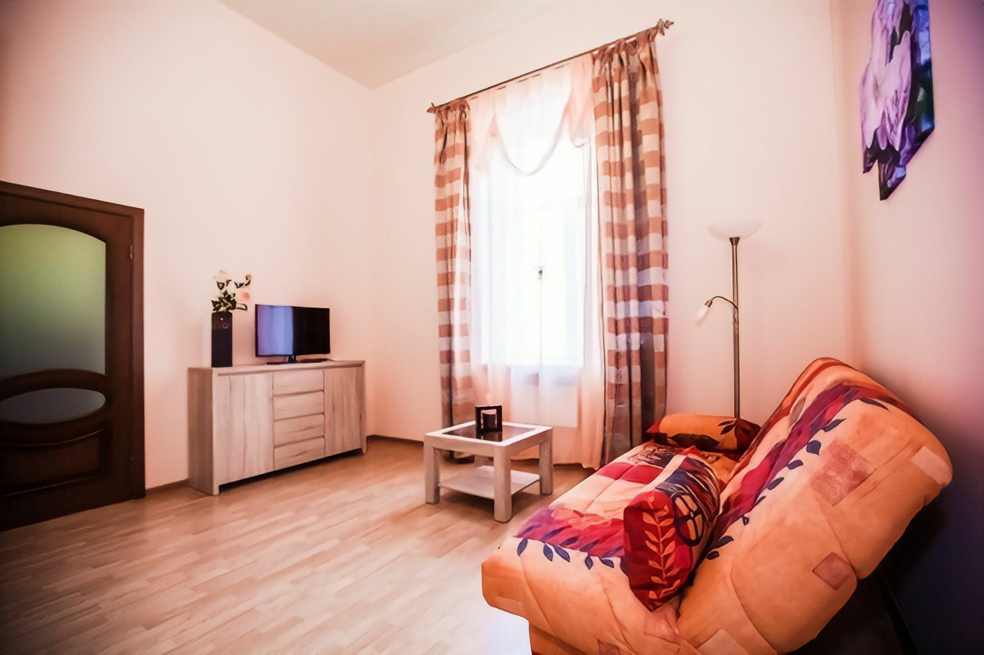 Etazh Apartment Odessa