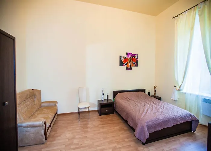 Apartments Etazh